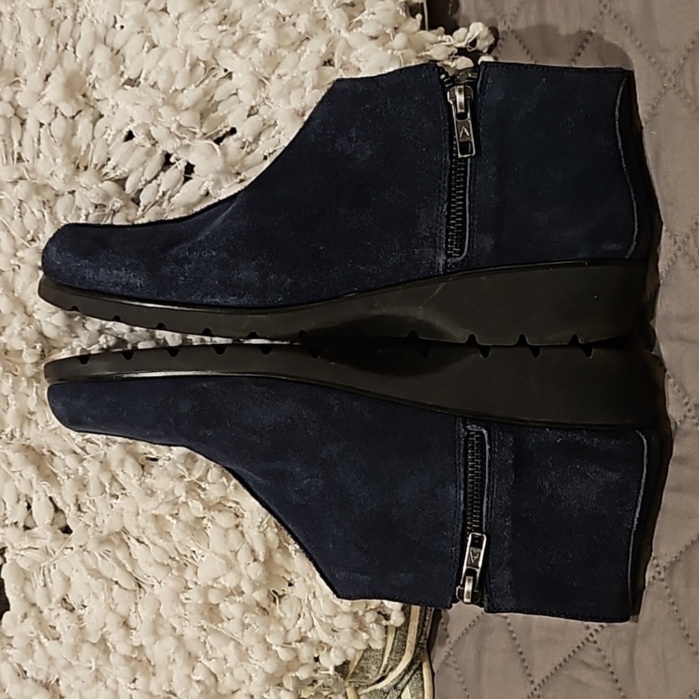 Aerosoles Booties - Picture 10 of 15